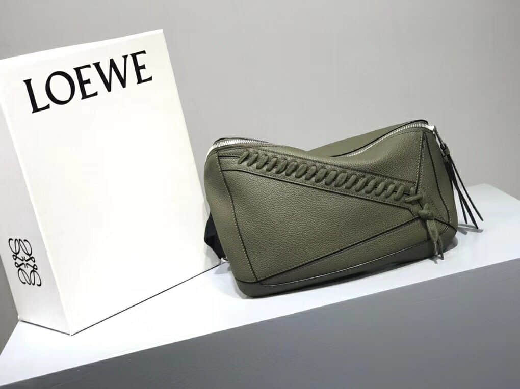 L39658_罗意威男包Loewe Puzzle Sling Bag2018ss最新腰包/胸包男女通用 高仿罗意威胸包商城