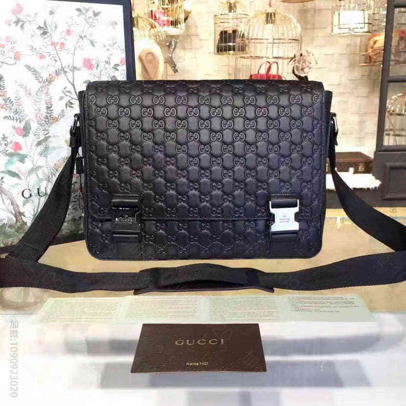 Gucci/古驰原单尾货406367双GG压纹男士单肩邮差包