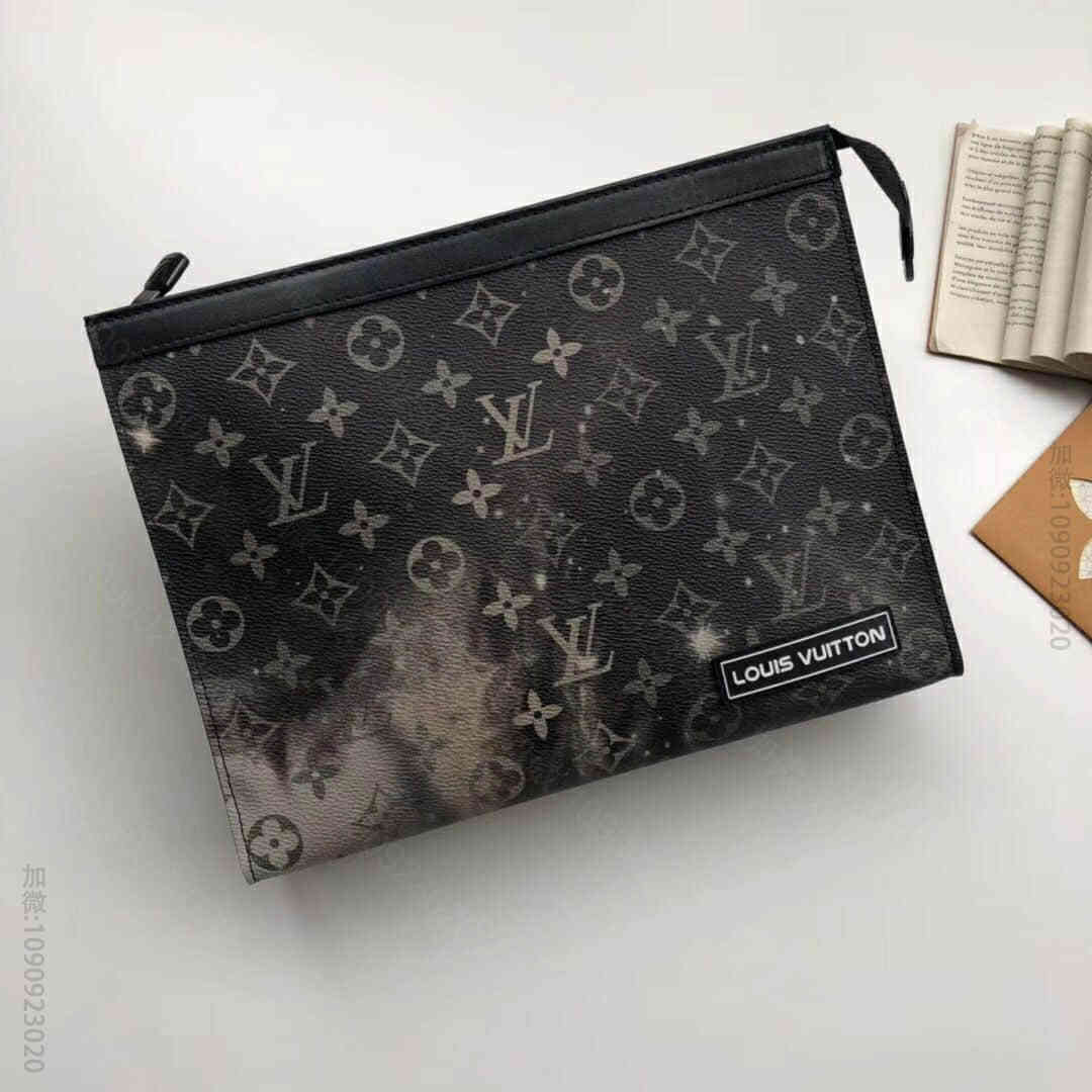 路易威登/LV Pochette Voyage银河星空手拿包 M44448