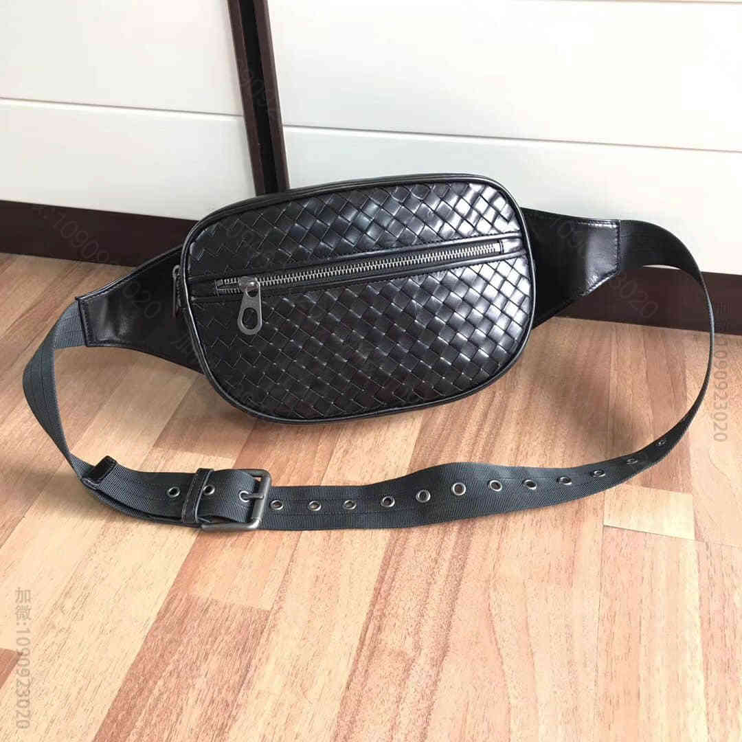 BottegaVeneta（葆蝶家）BV胎牛皮手工编织腰包MS6702