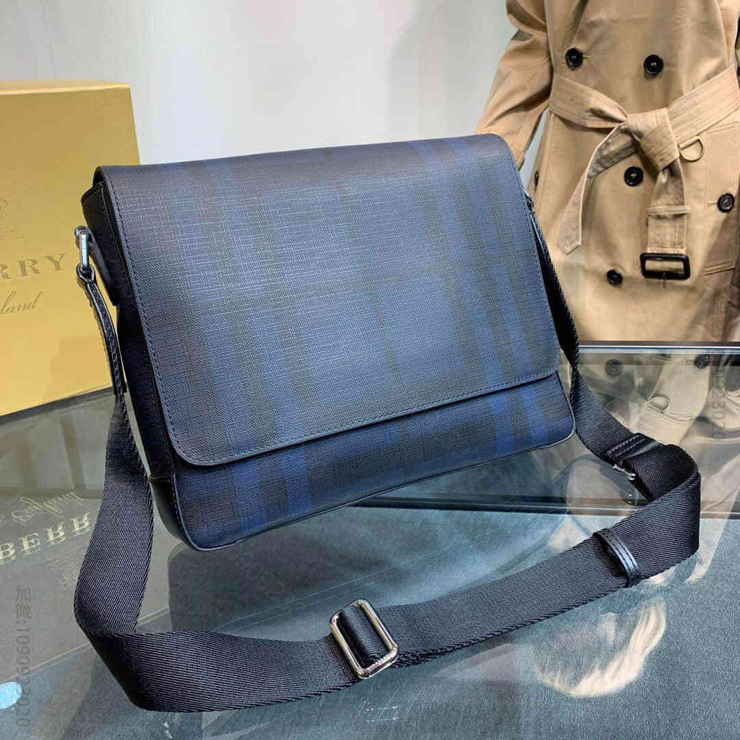 巴宝莉/Burberry B家2023最新信使包