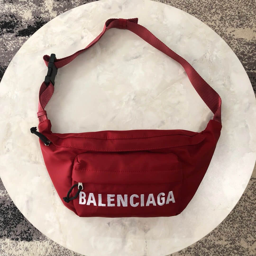 巴黎世家Balenciaga 2023年早秋 Wheel Logo 刺绣腰包