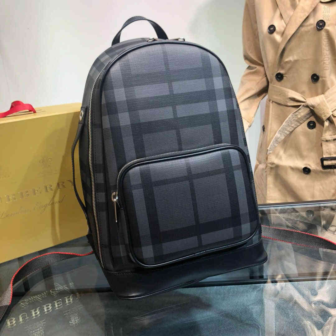 Burberry博柏利B家最新双肩包1601
