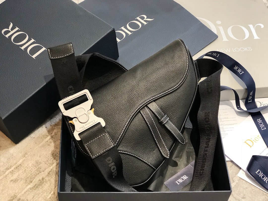 Dior/迪奥 2019最新男款马鞍包 黑色