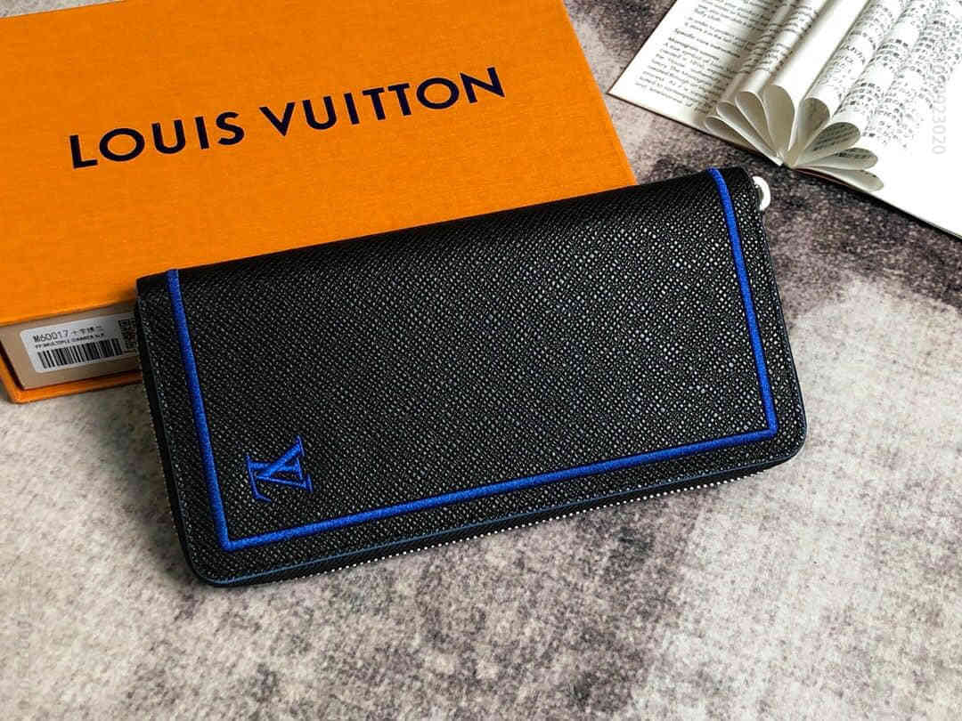 LV M60017 十字纹绣边拉链款钱包