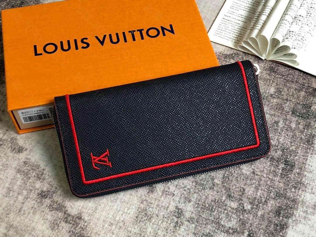 LV M60017 十字纹绣边拉链款钱包