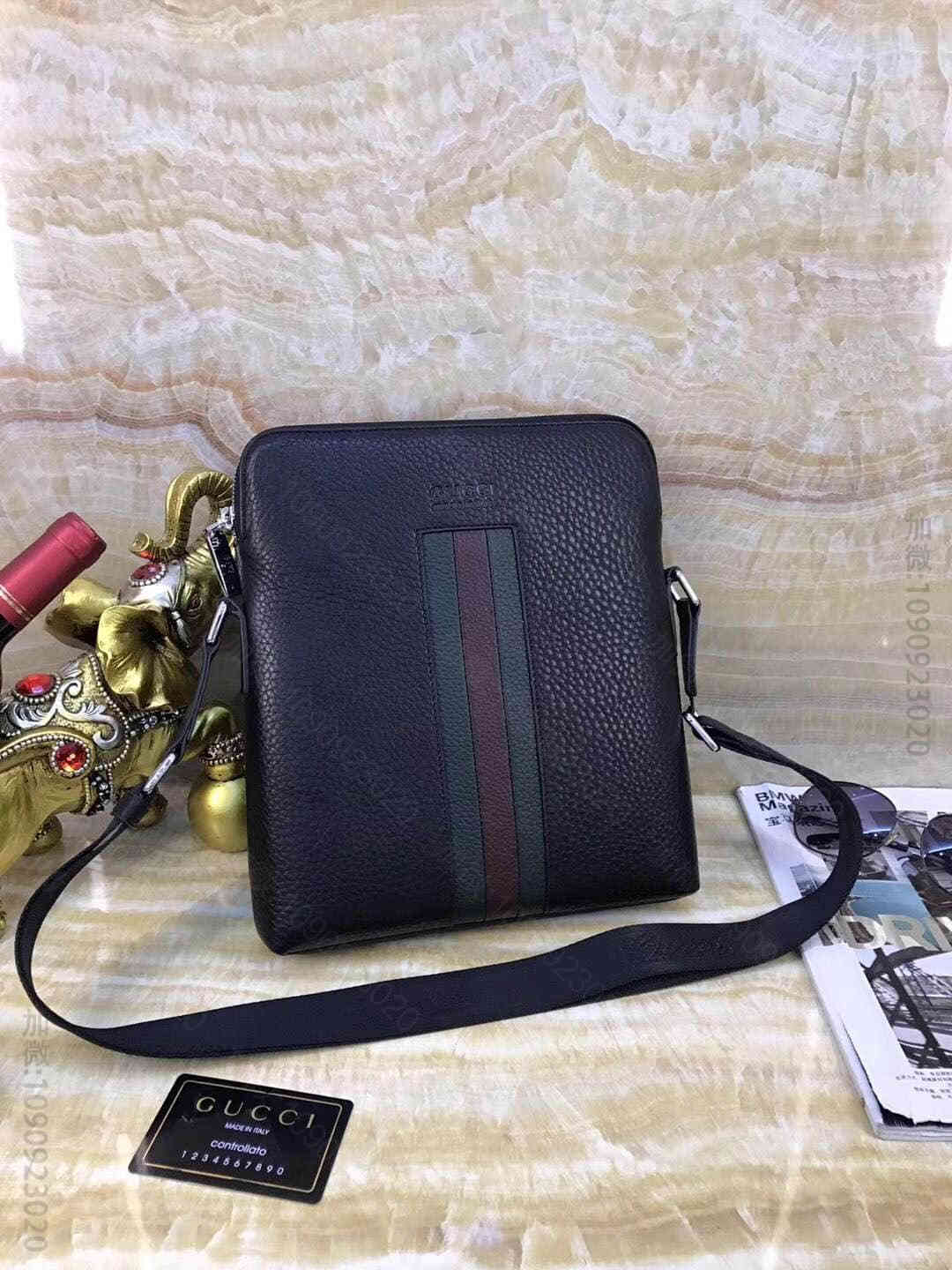 Gucci/古驰男款单肩斜挎包
