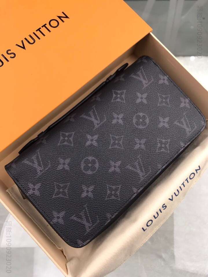 LV M61698