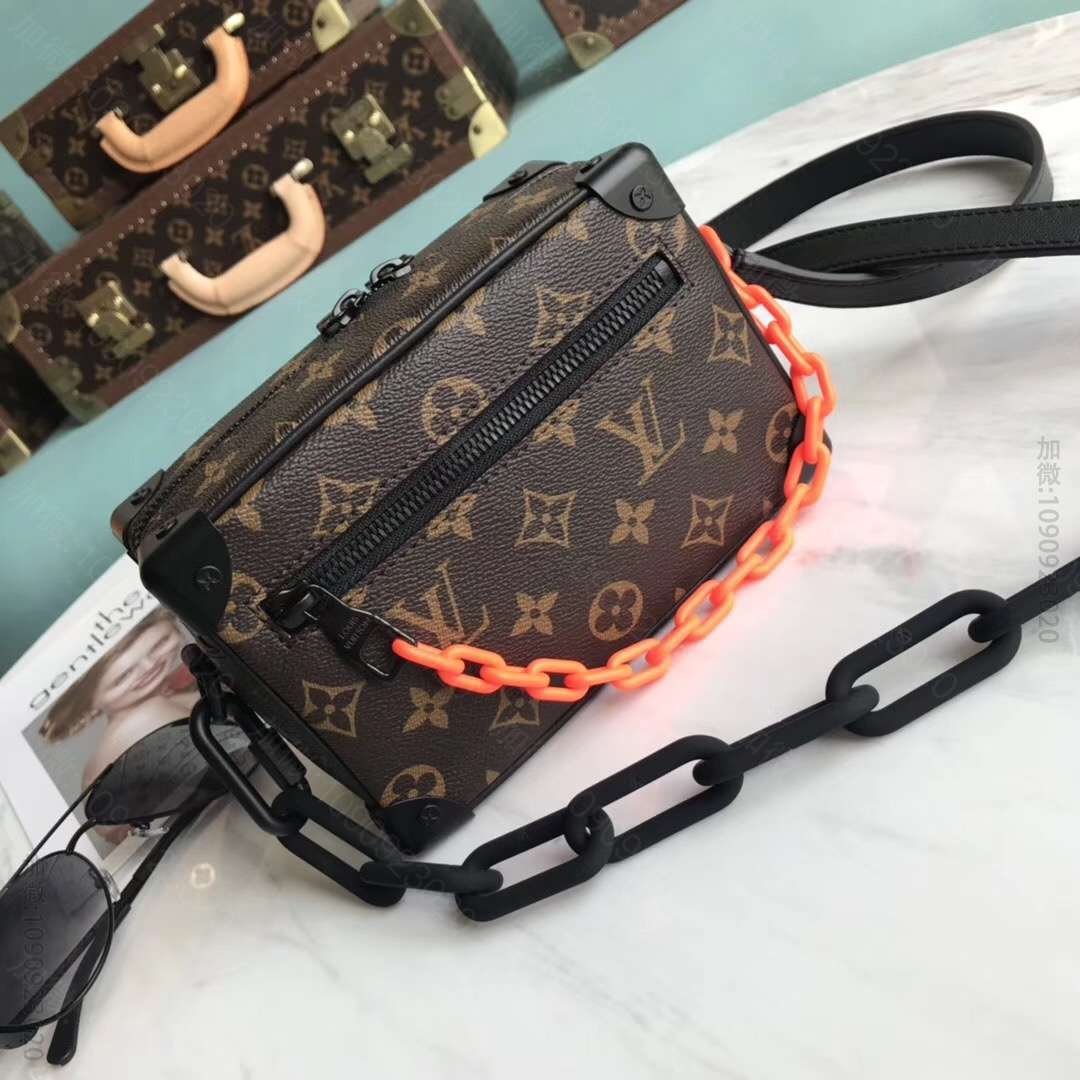 LV Mini Soft Trunk 手袋 链条软盒子挎包 M44480