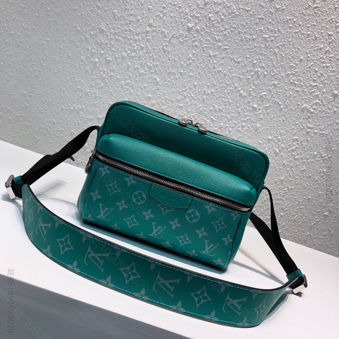 LV M30241 绿花OUTDOOR 邮差包