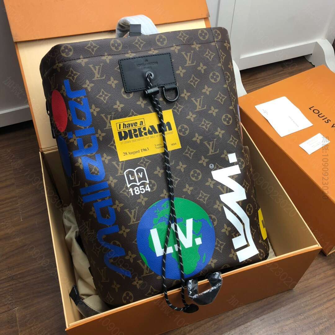 LV 2023新款1854系列 老花Chalk双肩包 M44615