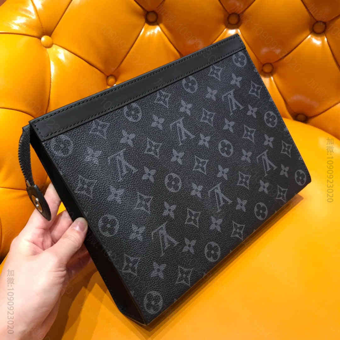 LV M61692 POCHETTE VOYAGE 男士黑花手拿包