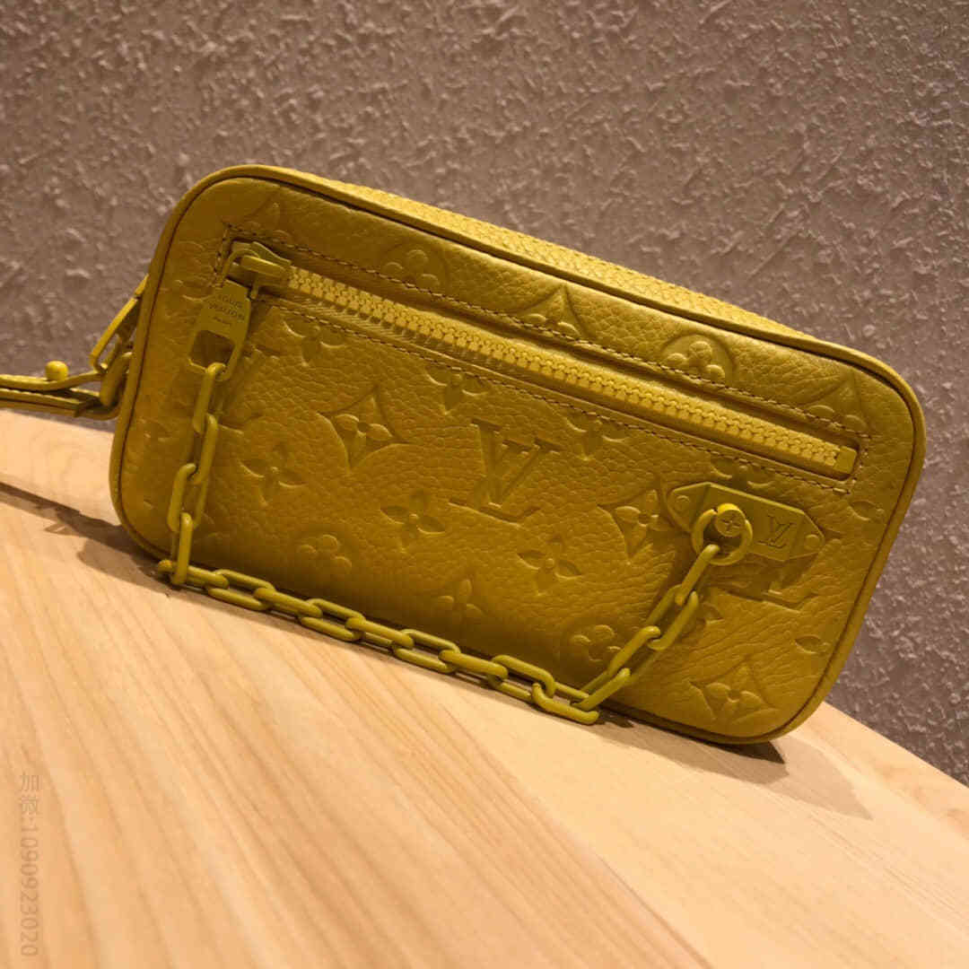 LV M53554 Pochette Volga手包