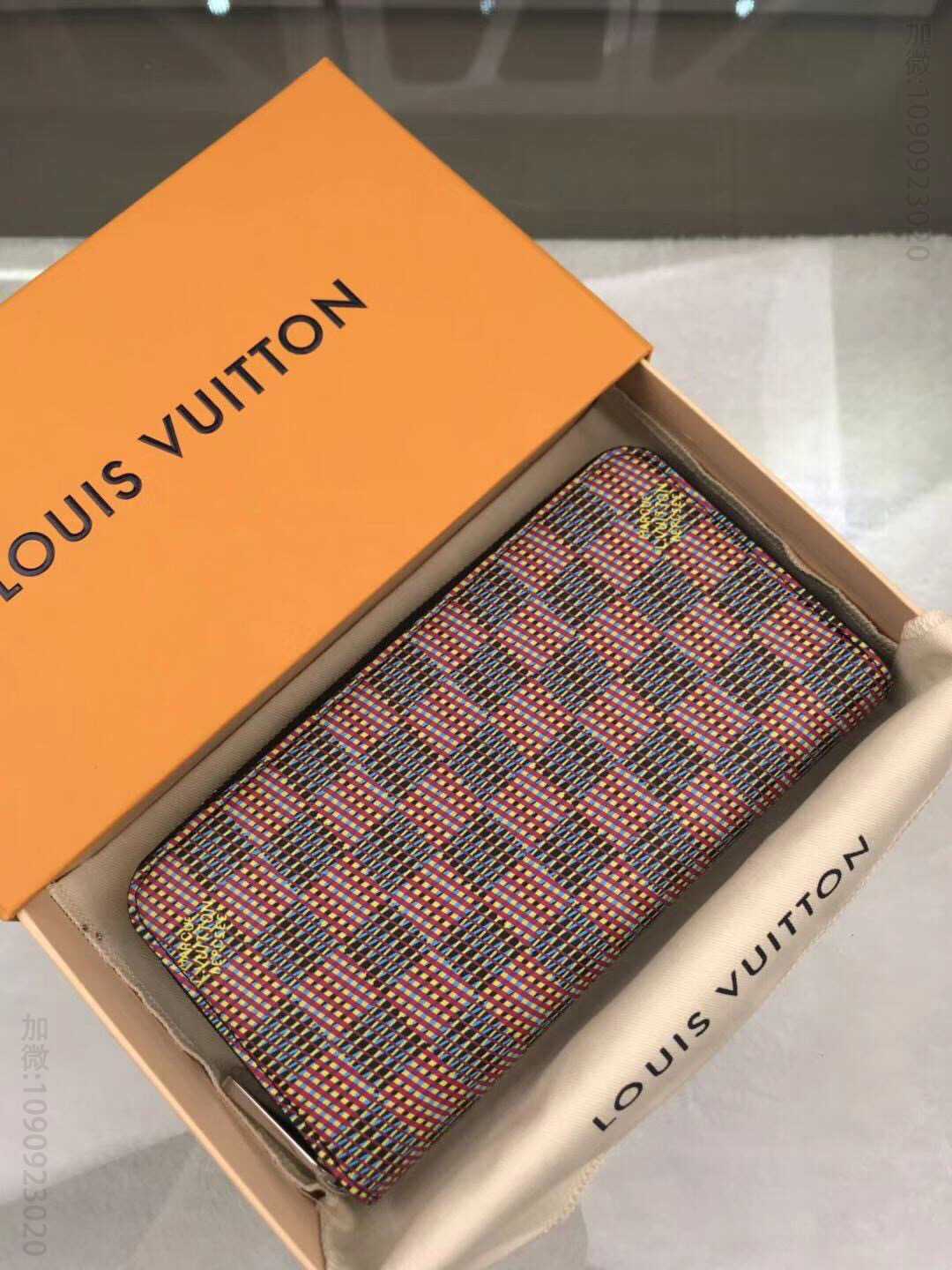 LV N68662红格