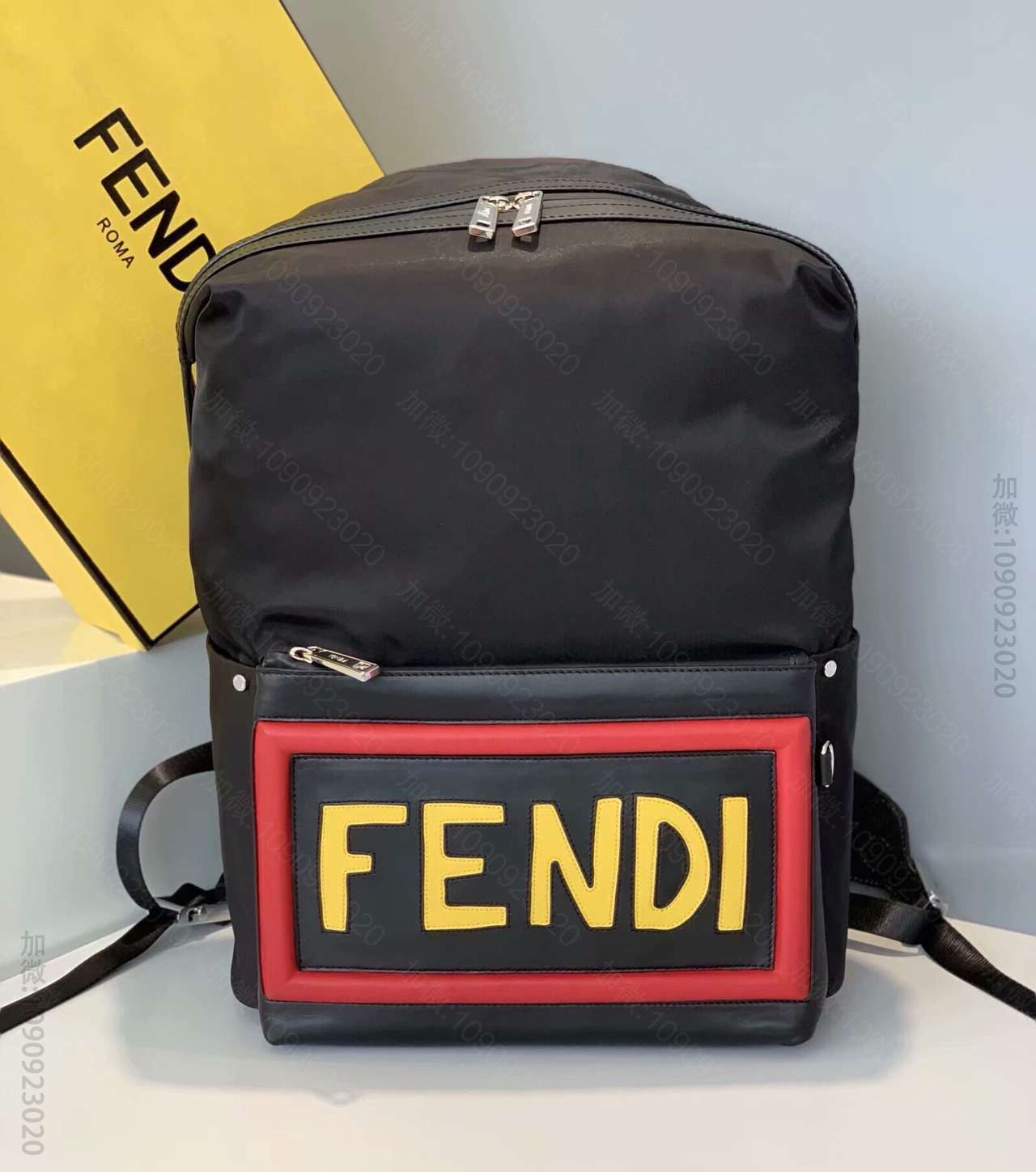 FENDI芬迪黑色尼龙拼接皮背包2329