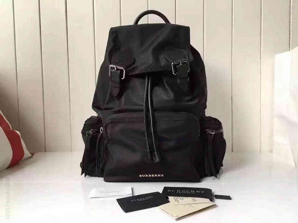 Burberry博柏利TheRucksack-大号功能性尼龙拼皮革军旅背包40154791
