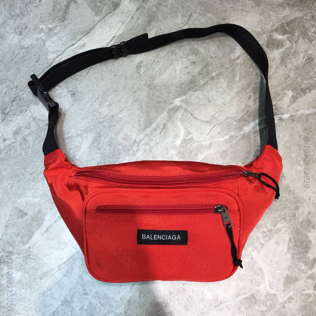 Balenciaga巴黎世家帆布胸包腰包932