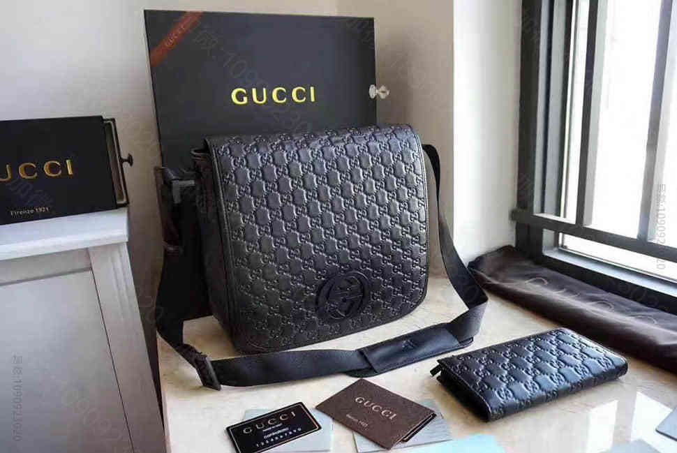 Gucci/古驰双G压纹牛皮男士斜挎包222292