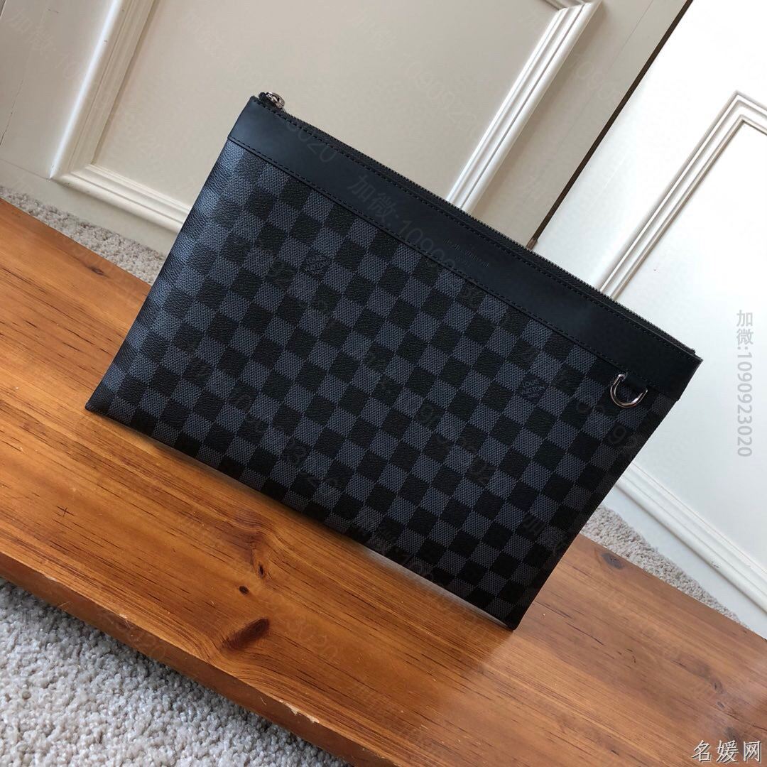 LV DISCOVERY POCHETTE 大号手拿包 M62291黑格