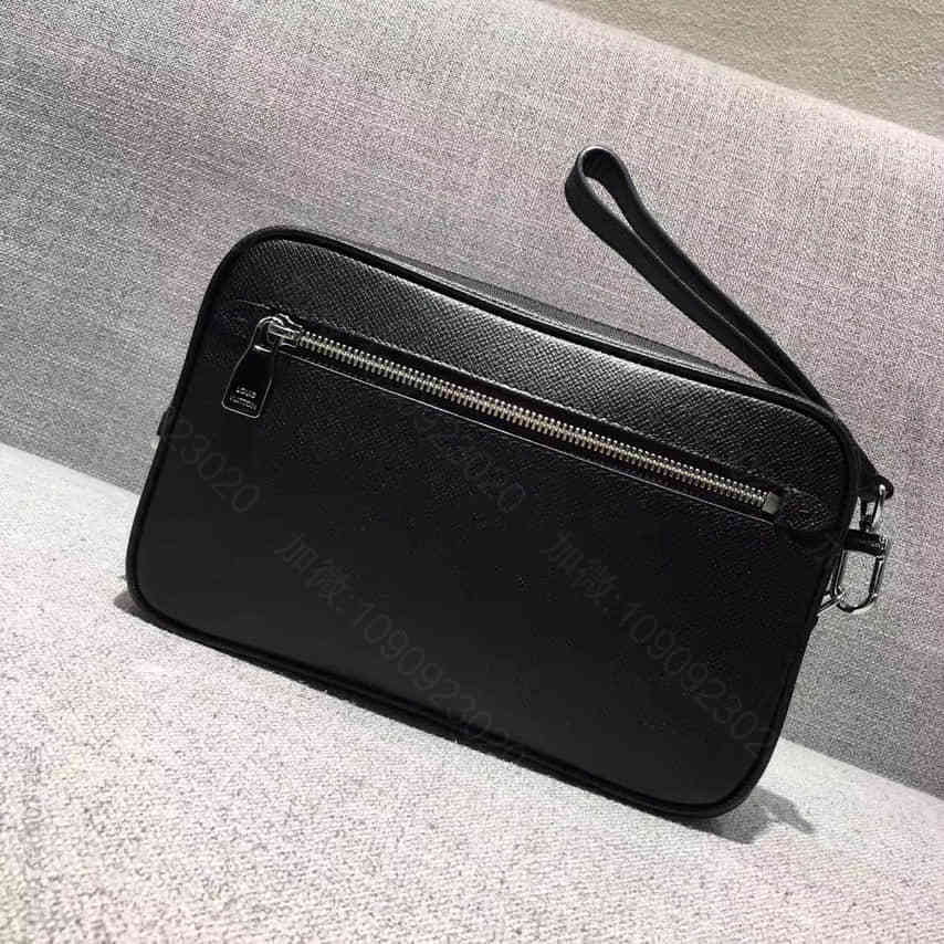 路易威登/LV 黑色TAIGA皮革 KASAI 男士手包 M33409