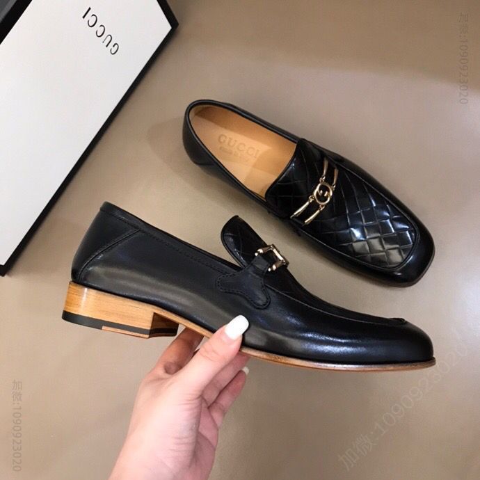 Gucci古驰 鞋面采用进口开边珠牛皮G家原单正装皮鞋