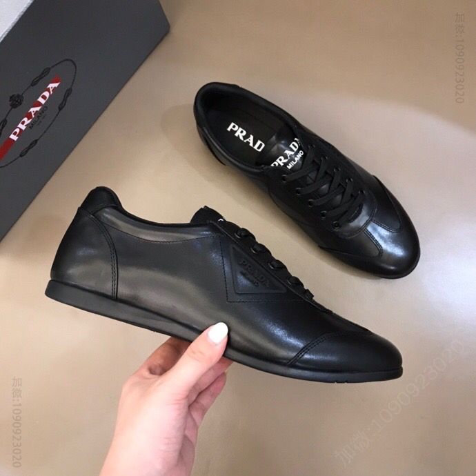 PRADA普拉达 P 家奢品2023进口小牛皮拼接男士时尚运动鞋