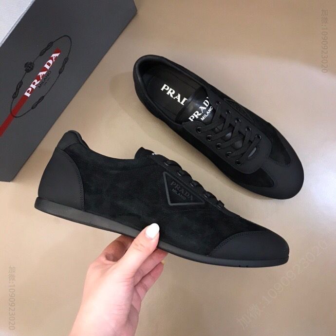 PRADA普拉达 P 家奢品2023进口小牛皮拼接男士时尚运动鞋
