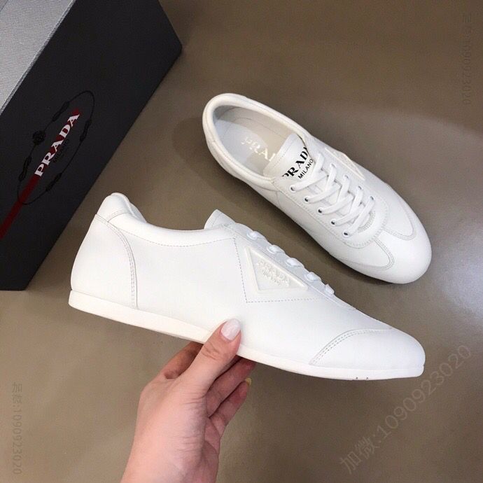 PRADA普拉达 P 家奢品2023进口小牛皮拼接男士时尚运动鞋