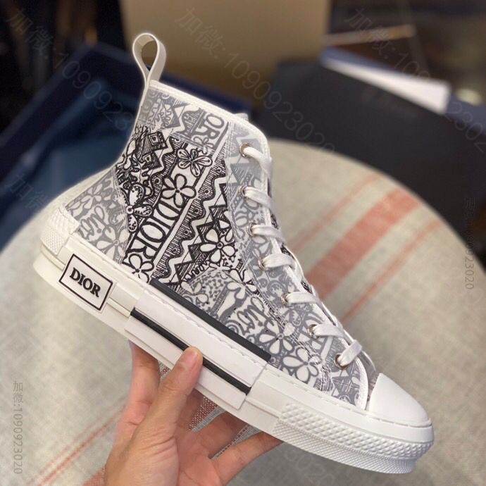 Dior迪奥 由 Dior 与 Daniel Arsham 携手打造B23 ...
