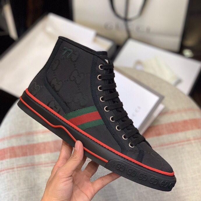 Gucci古驰 采用黑色GG尼龙材料G家1977男款运动鞋