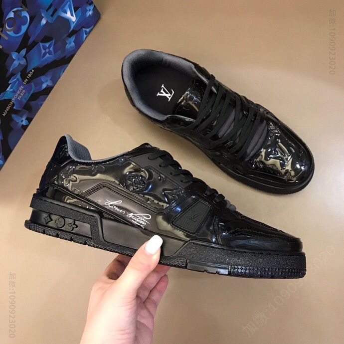 LV/路易威登 L 奢品2023Ss 情侣款透明黑色运动鞋