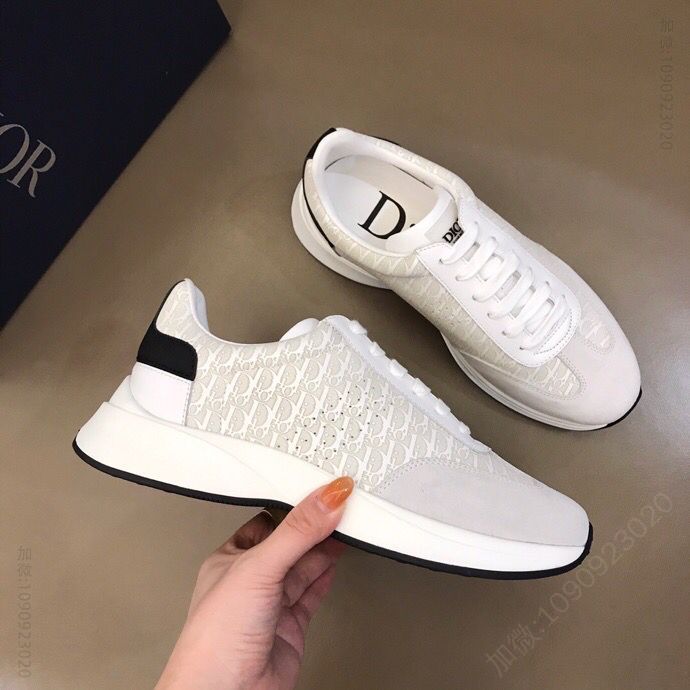 DIOR迪奥 采用黑色老花帆布拼接头层牛皮新款 B01 运动鞋
