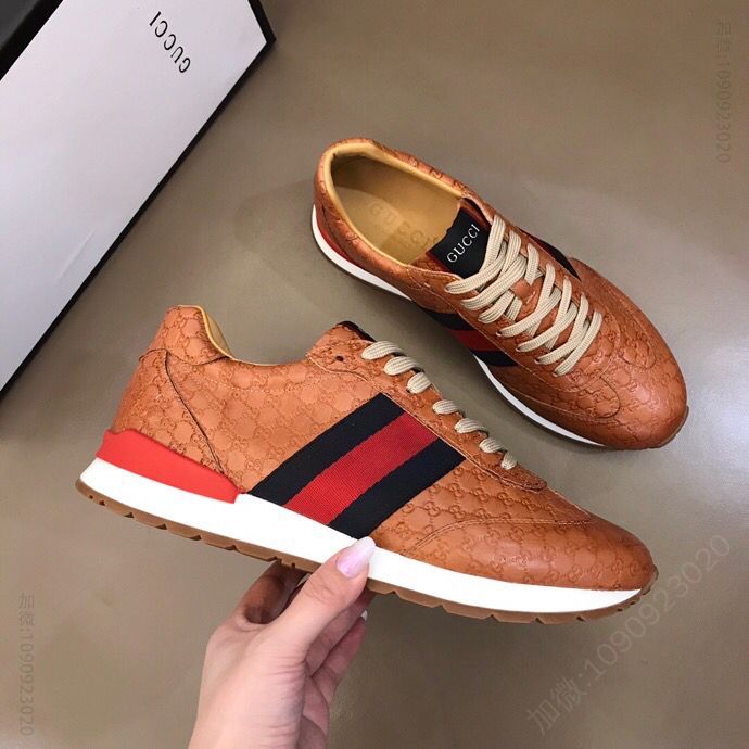 Gucci古驰 进口双G压花小牛皮G家男士GG运动鞋