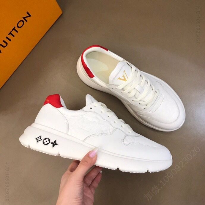 LV/路易威登 粒面小牛皮L 新品男士高端休闲运动鞋