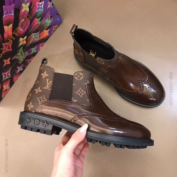 LV/路易威登 进口开边珠牛皮L 奢品男士切尔西靴