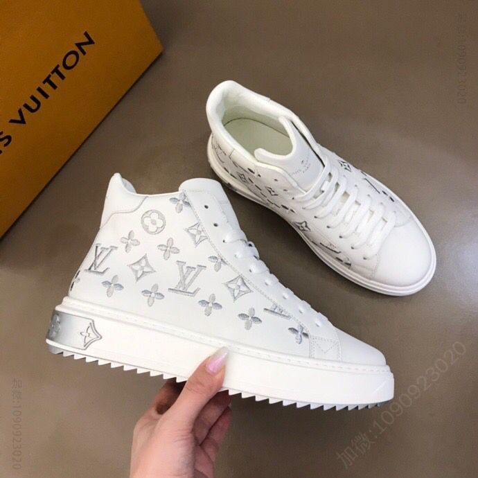 LV/路易威登 L 经典奢牌情侣款秋冬高帮运动鞋