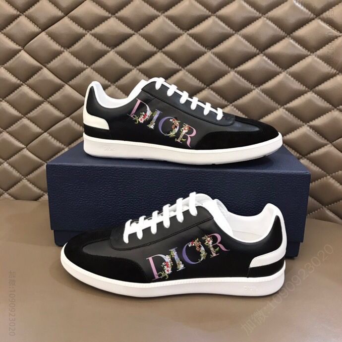 DIOR迪奥 采用黑色光滑牛皮革搭配绒面革B01 运动鞋