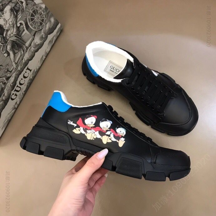 Gucci古驰 鞋身3D打印图案头层牛皮G 家复古老爹鞋