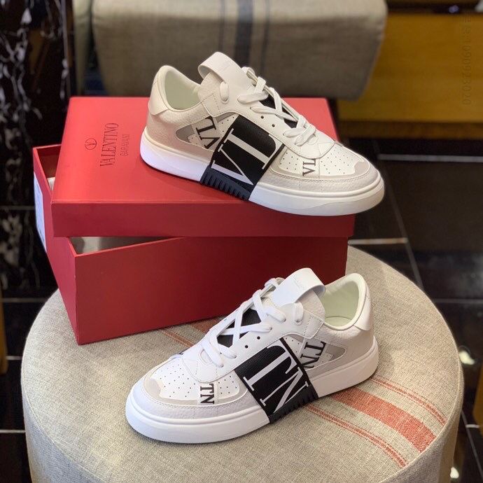Valentino华奴天伦 VLTN logo绑带小牛皮绑带运动鞋