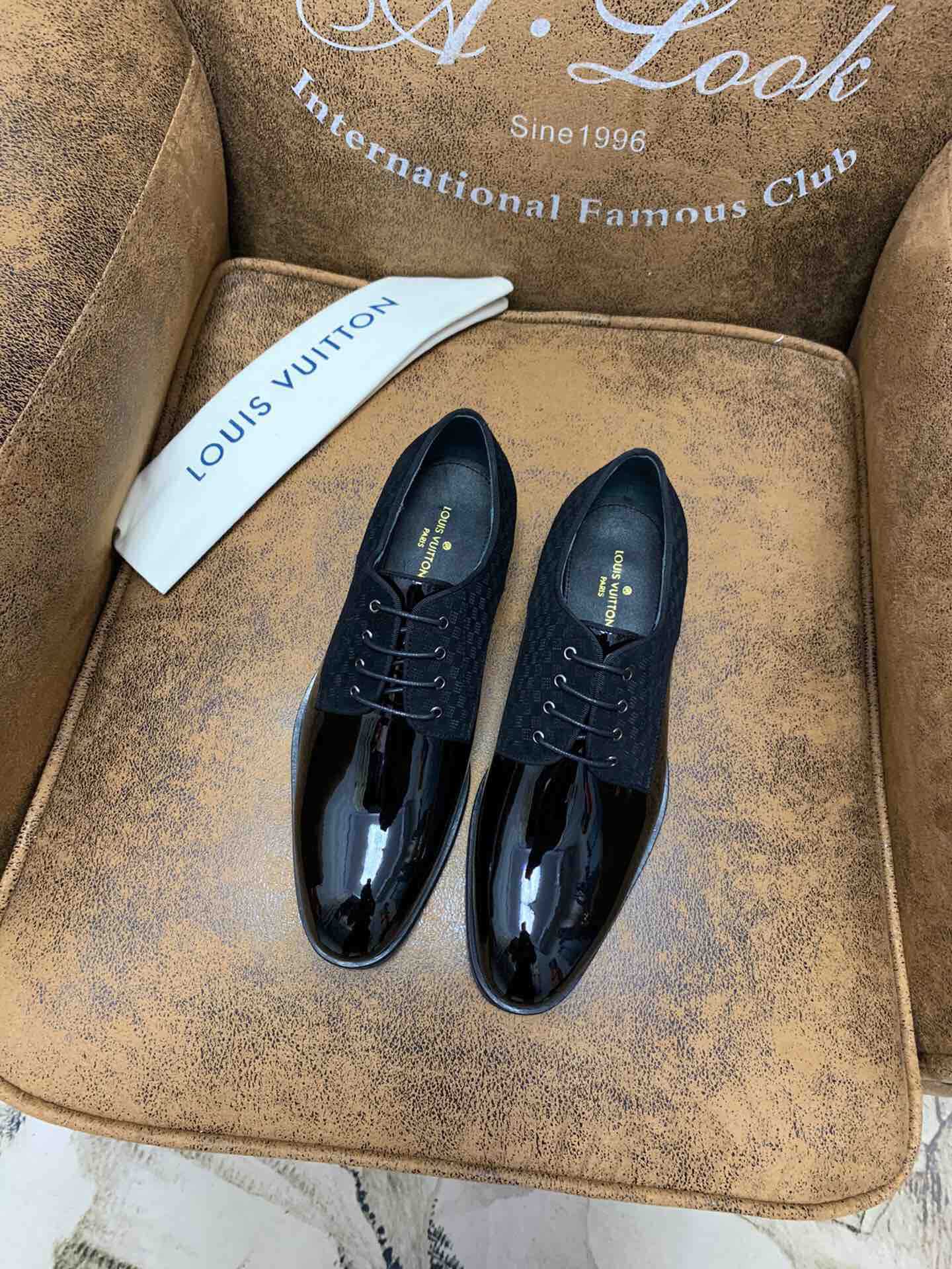 Louis Vuitton 男士GRENELLE系带鞋