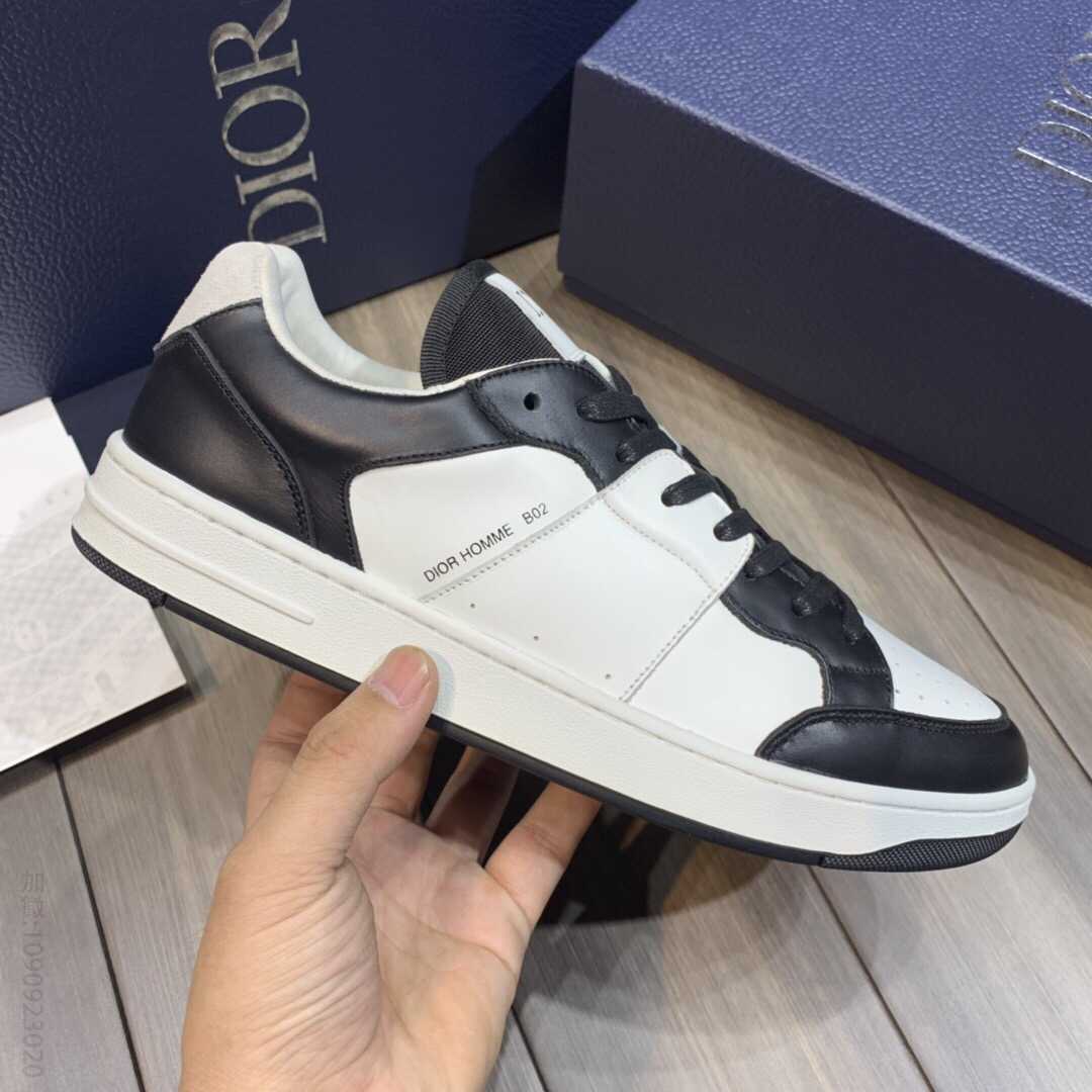 DIOR迪奥 采用光滑小牛皮和绒面小牛皮男士“B02”跑鞋