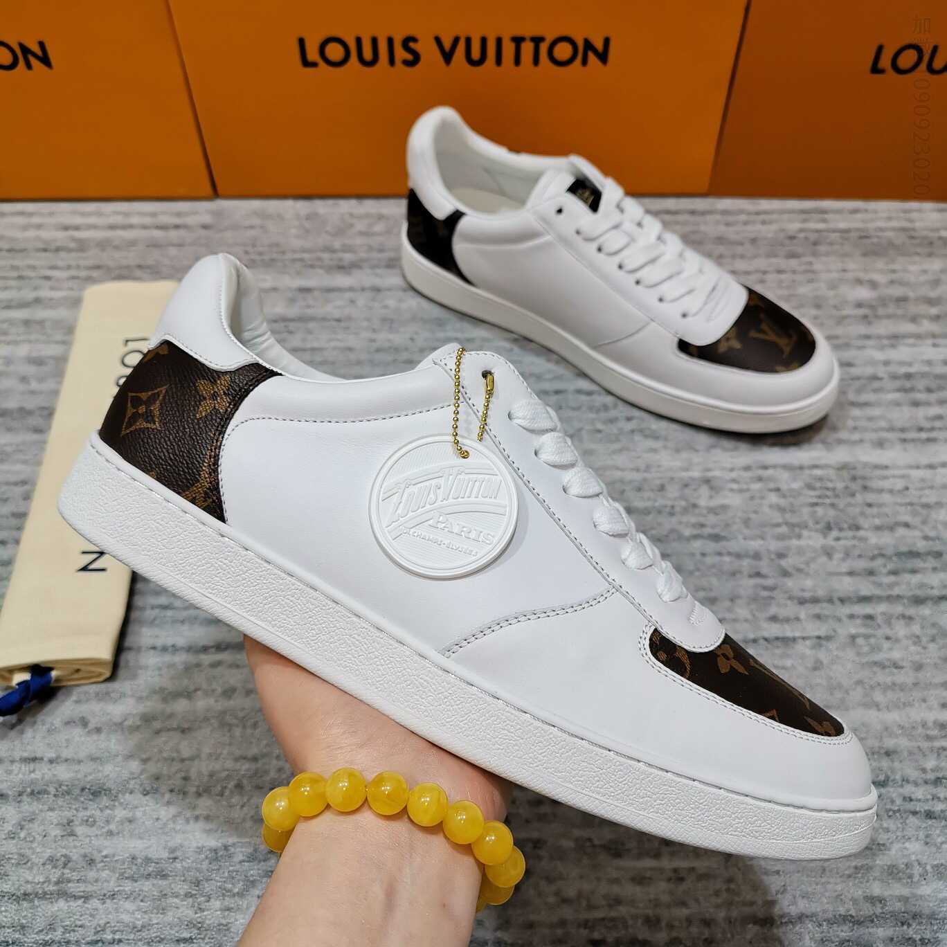 LV路易威登 进口白色小牛皮与海军蓝 Monogram 丹宁布皮拼接RIUOLI运动鞋