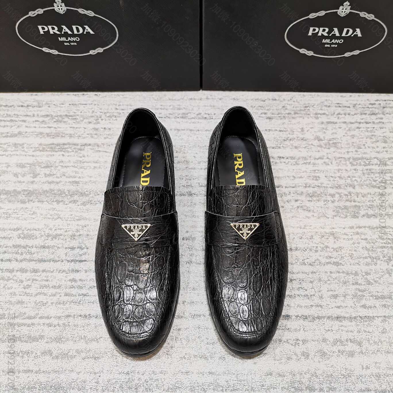 PRADA 普拉达官方同步乐福鞋 这款亮面小牛皮乐福鞋