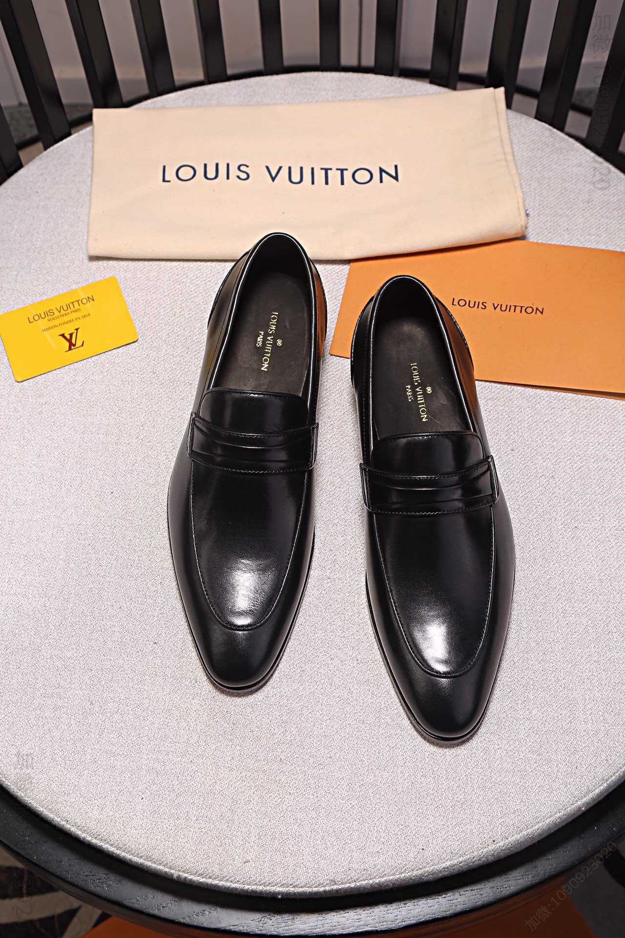 Louis Vuitton LV鞋面进口牛皮 水染牛皮内里 真皮大底男士商务正装皮鞋