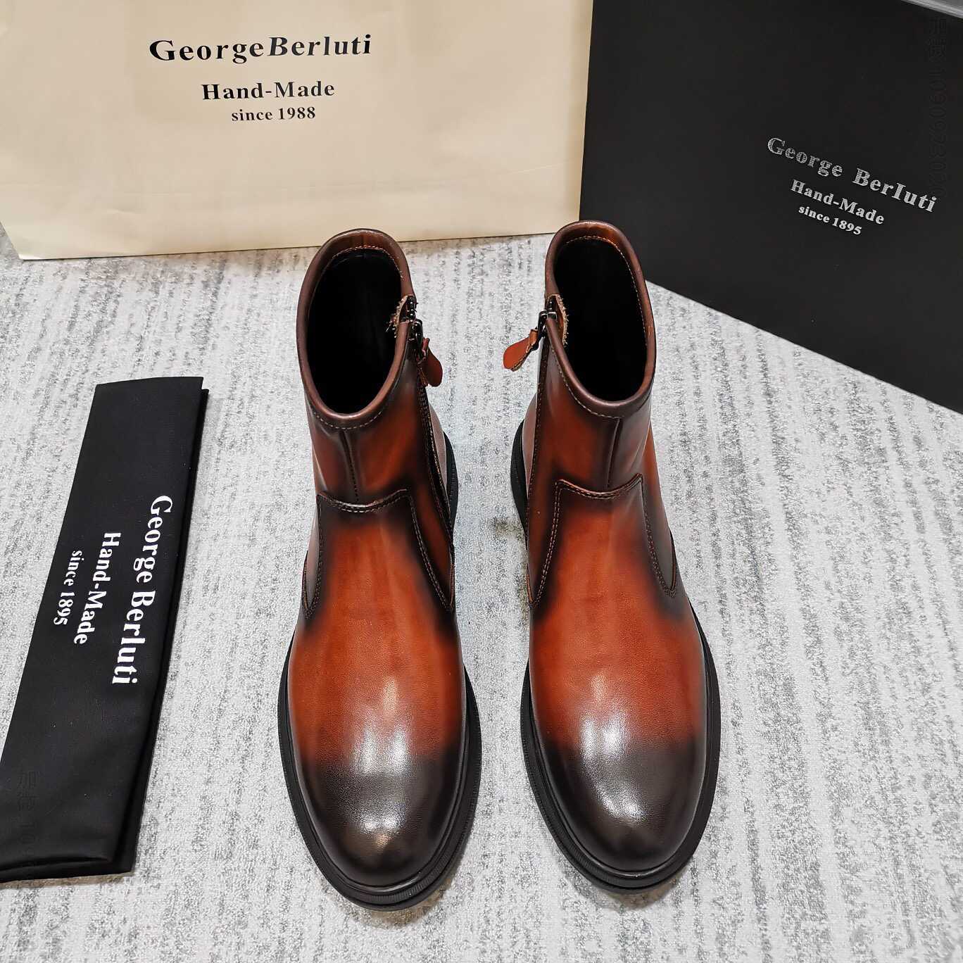 BERLUTI 布鲁提 刺青款Scritto刻字图样 男仕马丁靴