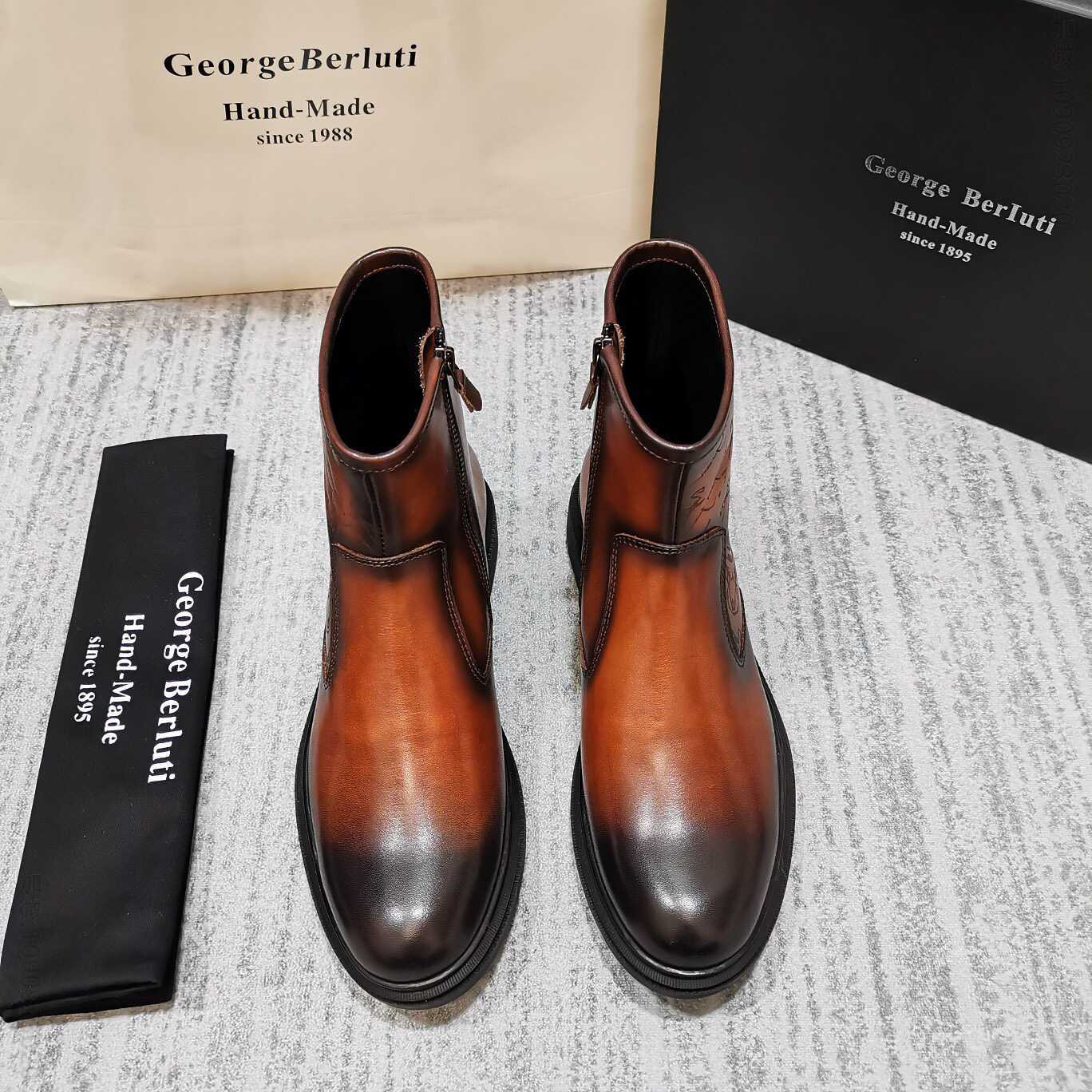 BERLUTI 布鲁提 刺青款Scritto刻字图样 男仕马丁靴