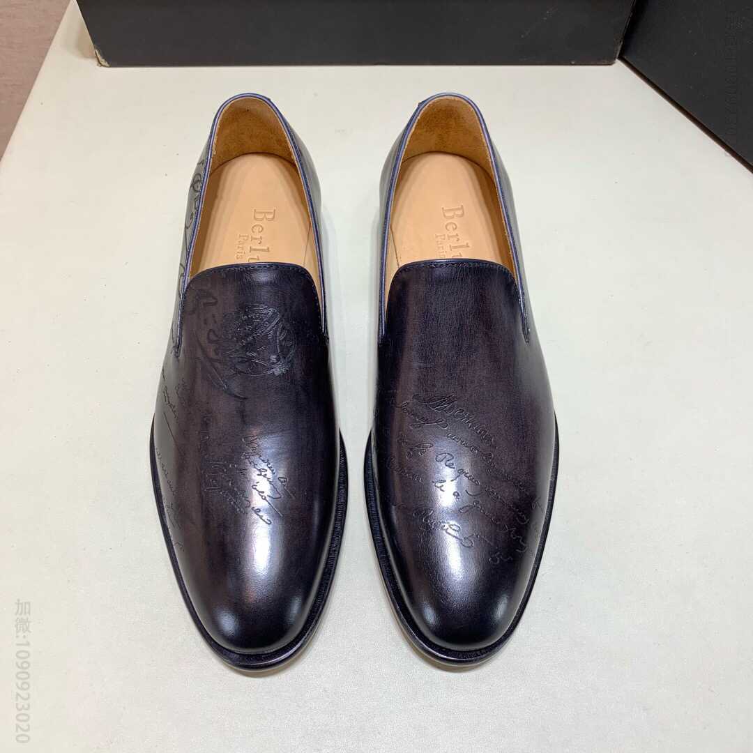 【Berluti】伯鲁提 鞋面采用整块皮料配以品牌独有特色雕花男士商务皮鞋