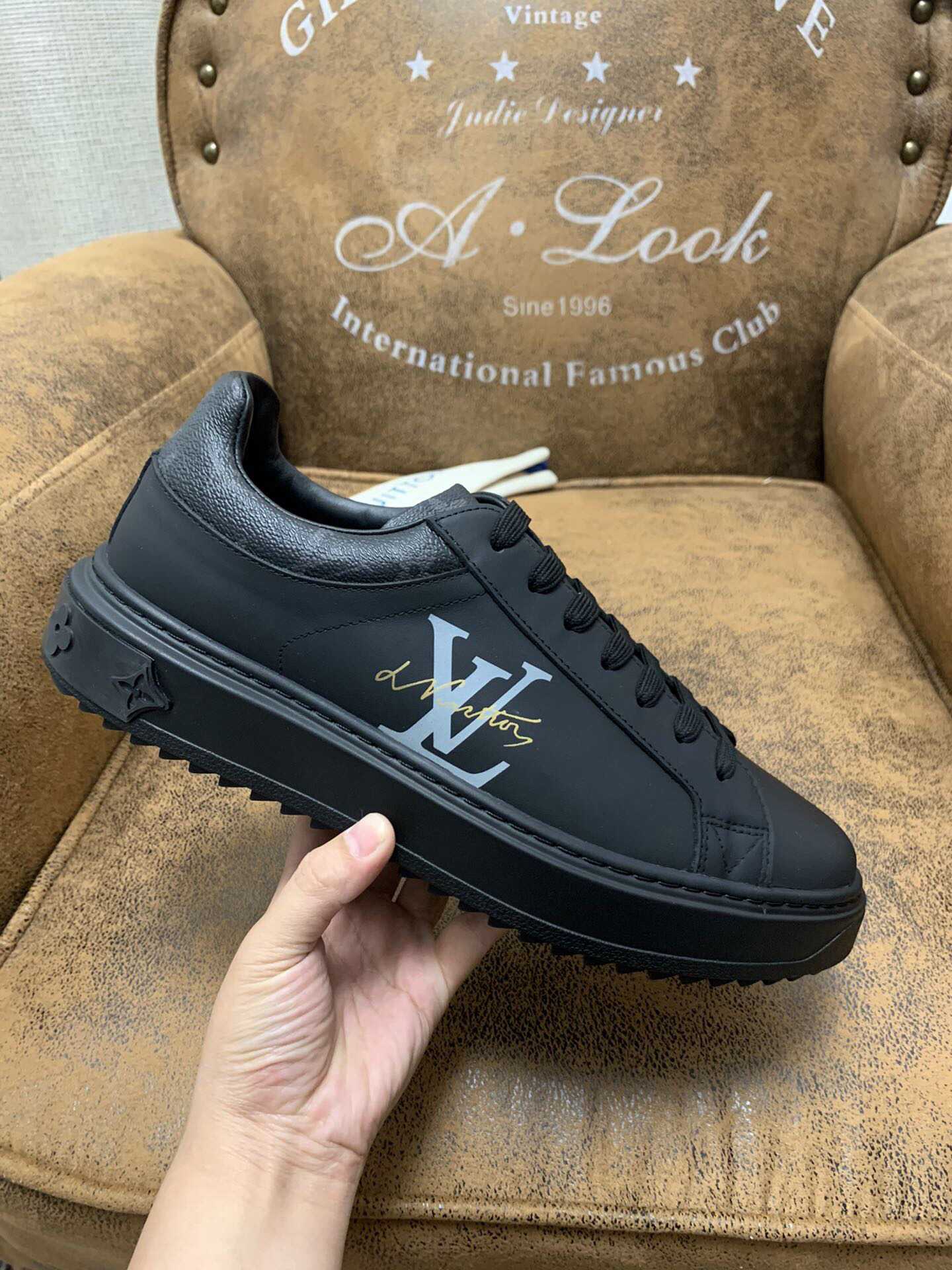 复刻LV男士运动鞋 Louis Vuitton路易威登 原版代购品质 顶级原版男士运动鞋 LV男士运动鞋 