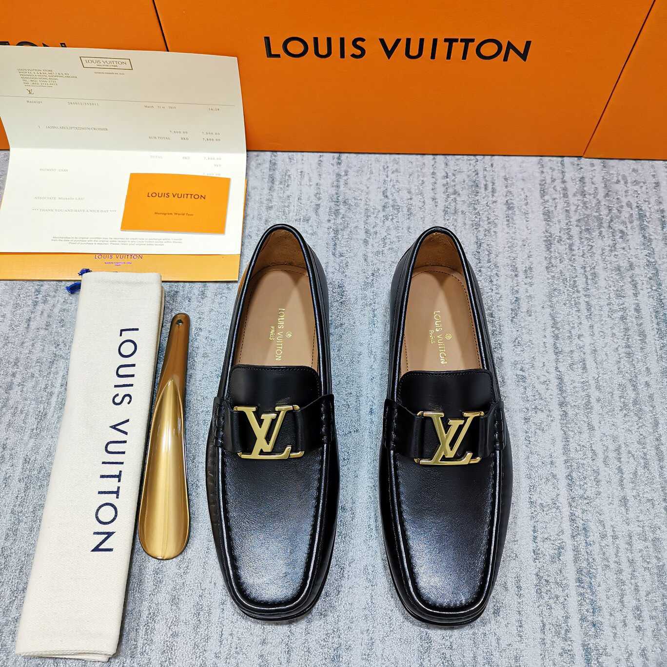 LV/路易威登 采用进口小牛皮制成LV 新款乐福鞋MONTAIGNE便鞋