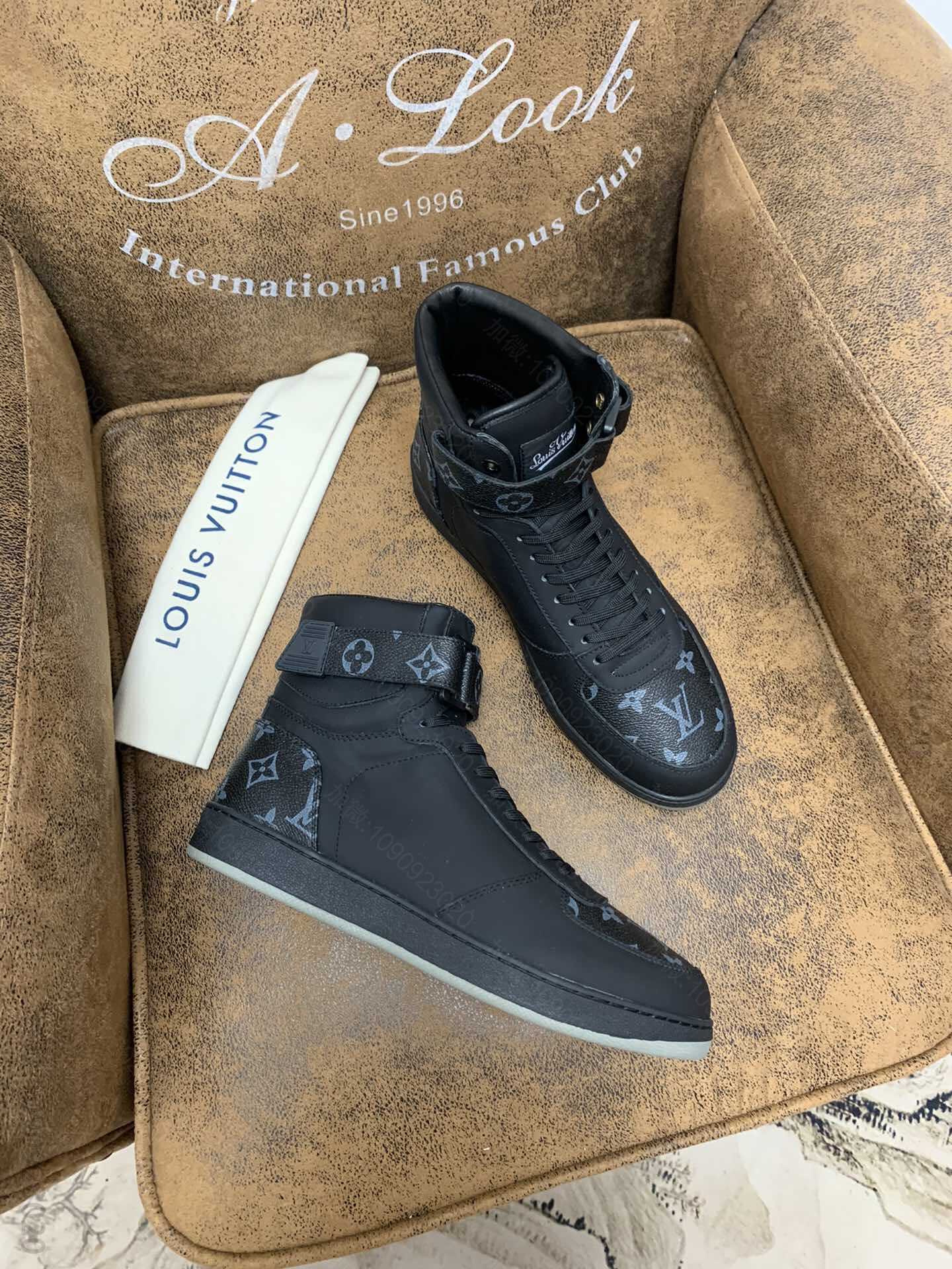《LOUIS VUITTON》路易威登 顶级代购男士2023专柜同步 鞋面意...